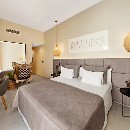 Almudaina Hotel 4*