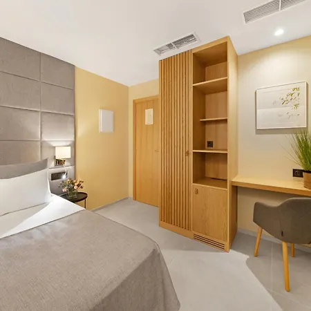 Almudaina Hotel 4*